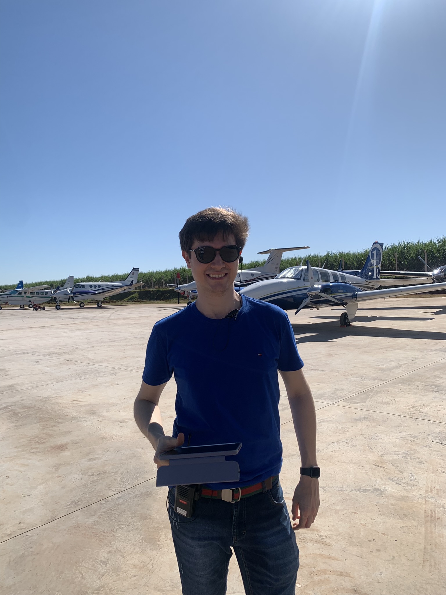 Checking aircraft arrivals using the ObjectAviation app